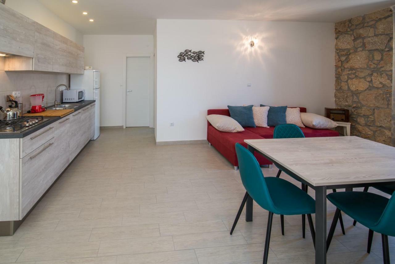 Oliva Apartment Vrbnik Exterior photo